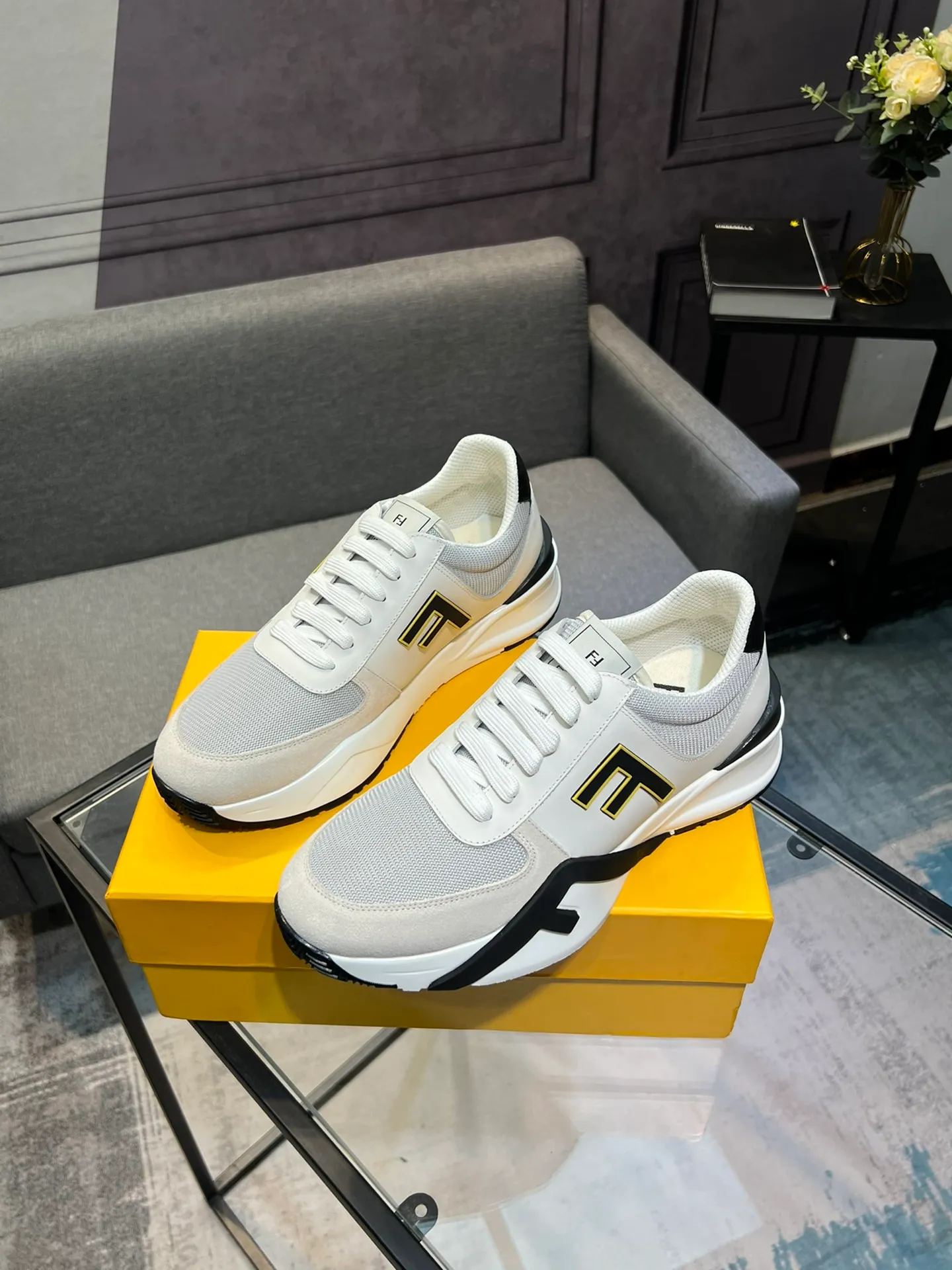 Men's shoes 💰540 FENDI men's fashionable casual shoes 👟Hot sale🔥 Official website 1:1 replica ⬆️Original quality - original leather - original breathable mesh lining original outsole 1:1 replica, code number 38-44 (45-46 customized)